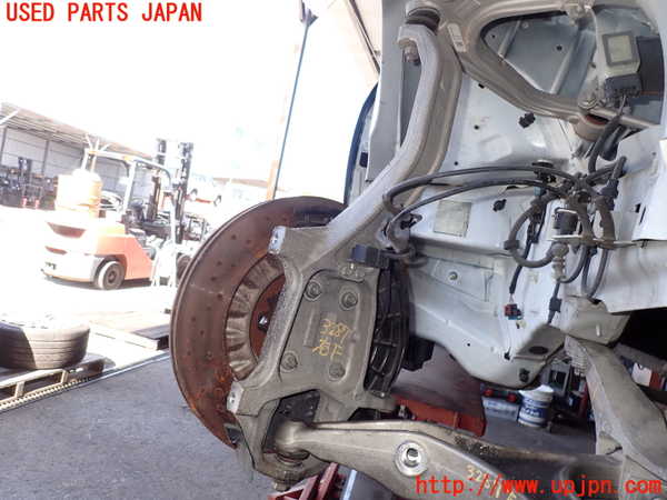 2UPJ-32874290]マセラティ・ギブリ(MG30A)右フロントナックルハブ 中古_m0001.jpg