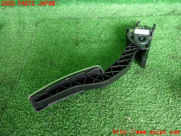 2UPJ-32876381]マセラティ・ギブリ(MG30A)センサー1 (アクセルペダル) 中古_m0002.jpg
