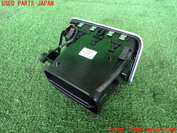 2UPJ-32877527]マセラティ・ギブリ(MG30A)エアコン吹き出し口2 (右) 中古_m0003.jpg