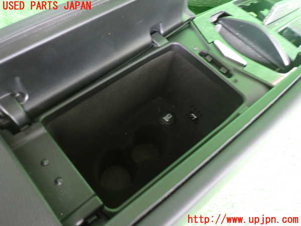 2UPJ-32877540]マセラティ・ギブリ(MG30A)センターコンソール 中古_m0005.jpg