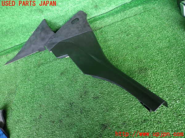 2UPJ-32877680]マセラティ・ギブリ(MG30A)左リアピラートリム 中古_m0001.jpg