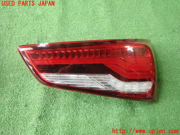 1UPJ-32881530]アウディ・A1 スポーツバック(8XCHZ)右テールランプ 中古_m0001.jpg