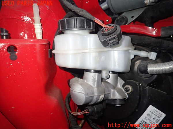 1UPJ-32884050]アウディ・A1 スポーツバック(8XCHZ)ブレーキマスターシリンダー 中古_m0001.jpg