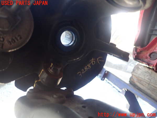 5UPJ-32884290]アウディ・A1 スポーツバック(8XCHZ)右フロントナックルハブ 中古_m0001.jpg