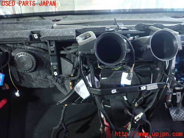 1UPJ-32886081]アウディ・A1 スポーツバック(8XCHZ)エバポレーター1 中古_m0001.jpg