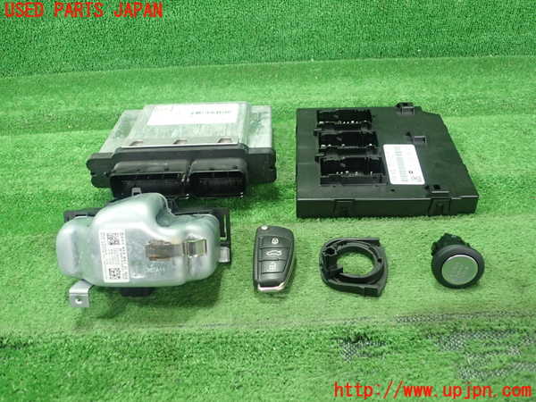 1UPJ-32886110]アウディ・A1 スポーツバック(8XCHZ)エンジンコンピューター 中古_m0001.jpg