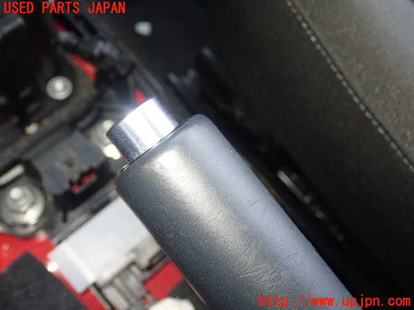 1UPJ-32887550]アウディ・A1 スポーツバック(8XCHZ)サイドブレーキレバー 中古_m0002.jpg