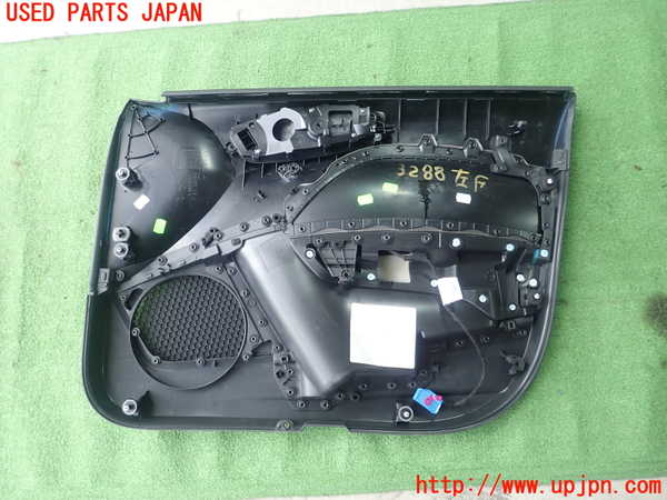 1UPJ-32881264]アウディ・A1 スポーツバック(8XCHZ)左前ドア内張り 中古_m0003.jpg