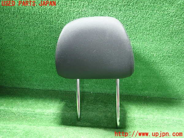 1UPJ-32887040]アウディ・A1 スポーツバック(8XCHZ)運転席ヘッドレスト 中古_m0001.jpg