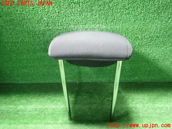 1UPJ-32887130]アウディ・A1 スポーツバック(8XCHZ)真中2列目ヘッドレスト 中古_m0002.jpg