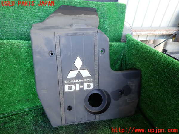 5UPJ-32892160]パジェロ(V98W)エンジンアッパーカバー 中古_m0001.jpg