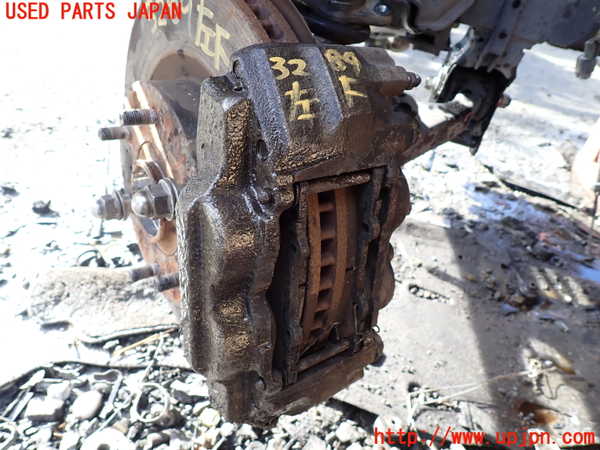 1UPJ-32894085]パジェロ(V98W)左フロントキャリパー 中古_m0001.jpg