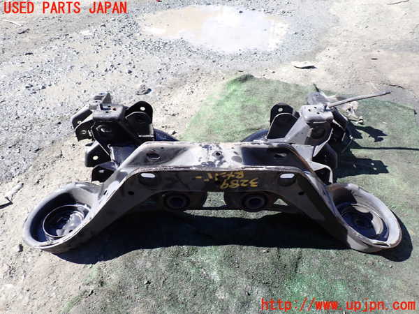 5UPJ-32895295]パジェロ(V98W)リアメンバー 中古_m0001.jpg