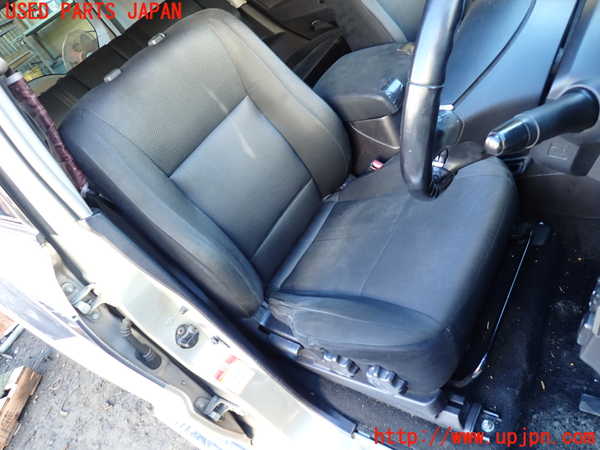 1UPJ-32897035]パジェロ(V98W)運転席シート 中古_m0001.jpg
