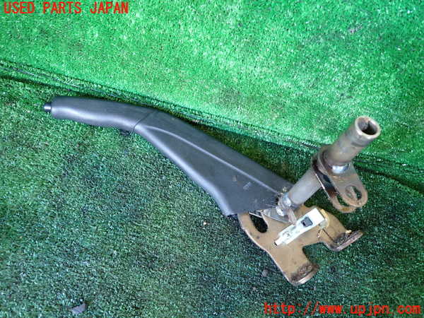 1UPJ-32897550]パジェロ(V98W)サイドブレーキレバー 中古_m0002.jpg