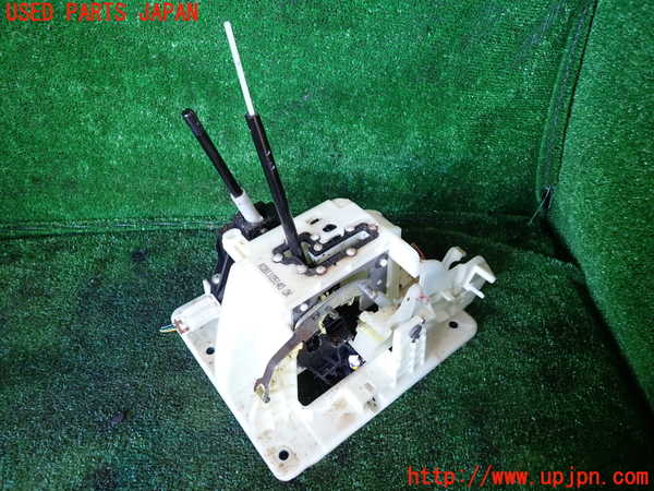 1UPJ-32897555]パジェロ(V98W)ATシフトレバー 中古_m0002.jpg