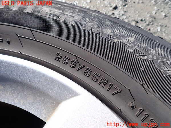 1UPJ-32899039]パジェロ(V98W)タイヤ　ホイール　1本④ 265/65R17 中古_m0003.jpg