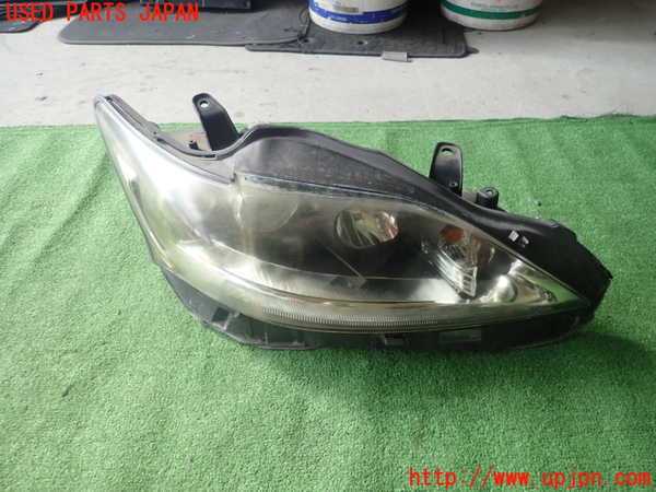 1UPJ-32901130]レクサス・CT200h(ZWA10)右ヘッドライト LED 中古_m0001.jpg