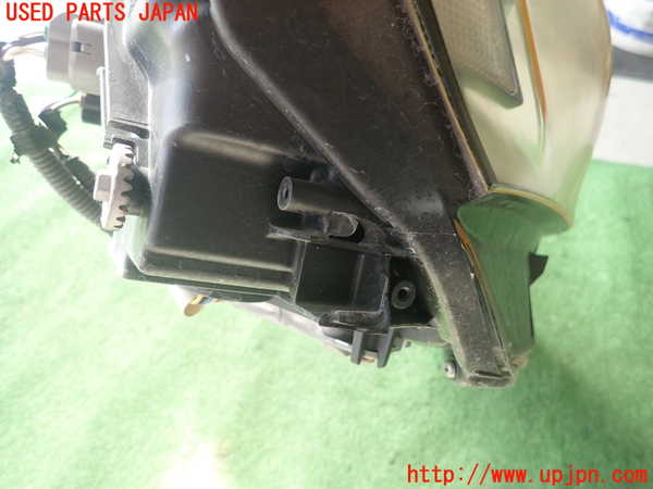 1UPJ-32901130]レクサス・CT200h(ZWA10)右ヘッドライト LED 中古_m0003.jpg