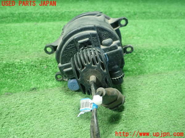 1UPJ-32901182]レクサス・CT200h(ZWA10)左フォグ 中古_m0002.jpg