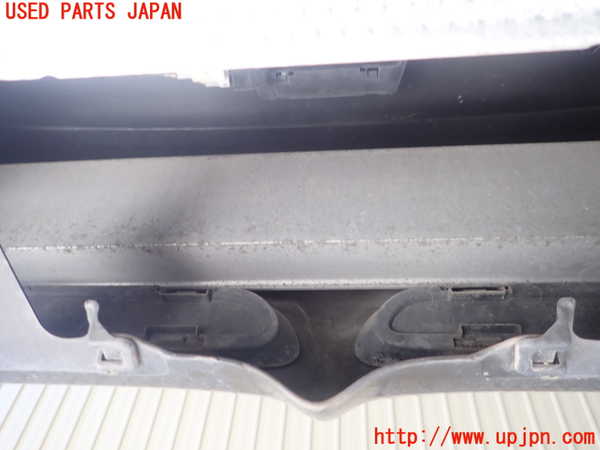 5UPJ-32901614]レクサス・CT200h(ZWA10)リアバンパーホースメント 中古_m0003.jpg