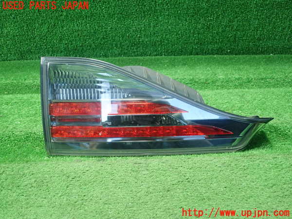 5UPJ-32901552]レクサス・CT200h(ZWA10)左リアフィニッシャー 中古_m0001.jpg