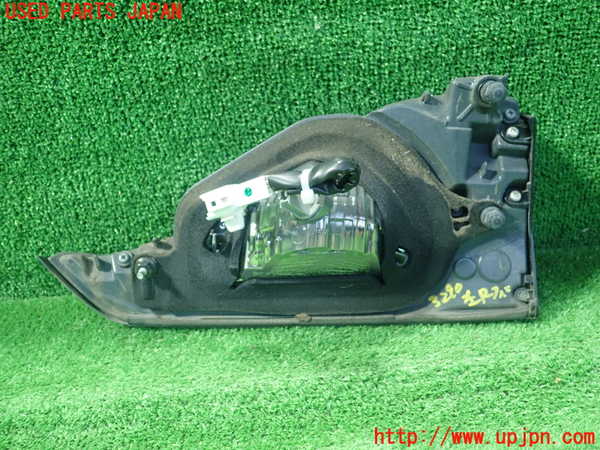 5UPJ-32901552]レクサス・CT200h(ZWA10)左リアフィニッシャー 中古_m0002.jpg
