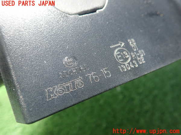 5UPJ-32901530]レクサス・CT200h(ZWA10)右テールランプ 中古_m0004.jpg