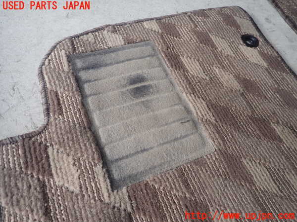 1UPJ-32907800]レクサス・CT200h(ZWA10)フロアマット 中古_m0002.jpg
