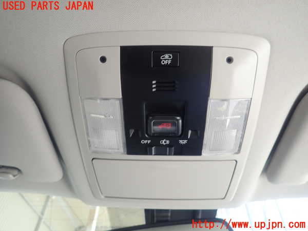 1UPJ-32906411]レクサス・CT200h(ZWA10)ルームランプ1 (１列目) 中古_m0001.jpg