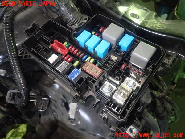 1UPJ-32916742]ハリアー ハイブリッド(AVU65W)ヒューズボックス2 中古_m0002.jpg