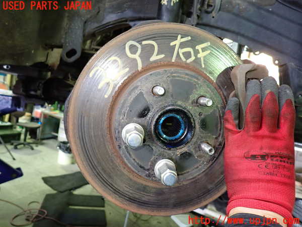 1UPJ-32924290]アルファードG(MNH10W)右フロントナックルハブ 中古_m0001.jpg