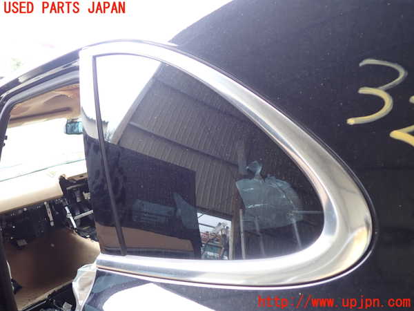 1UPJ-32931382]ポルシェ・カイエン S ハイブリッド(92ACGE)左クォーターガラス AGC M161 中古_m0001.jpg
