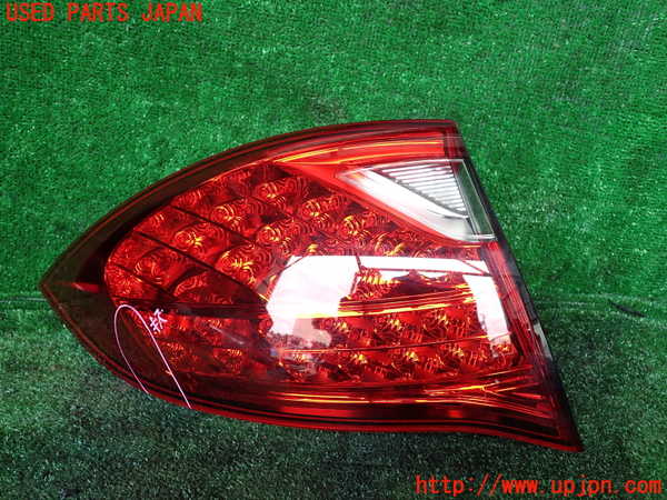 1UPJ-32931536]ポルシェ・カイエン S ハイブリッド(92ACGE)左テールランプ 中古_m0001.jpg