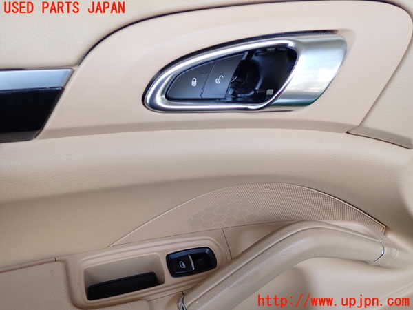 1UPJ-32931264]ポルシェ・カイエン S ハイブリッド(92ACGE)左前ドア内張り 中古_m0002.jpg