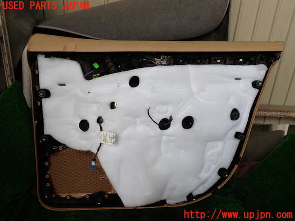 1UPJ-32931264]ポルシェ・カイエン S ハイブリッド(92ACGE)左前ドア内張り 中古_m0004.jpg