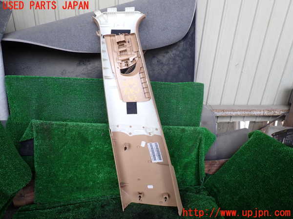 1UPJ-32937665]ポルシェ・カイエン S ハイブリッド(92ACGE)右センターピラートリム 中古_m0004.jpg