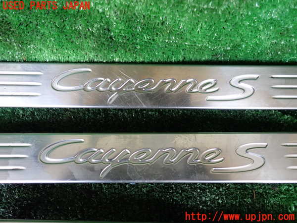 1UPJ-32937740]ポルシェ・カイエン S ハイブリッド(92ACGE)スカッフプレート 中古_m0002.jpg