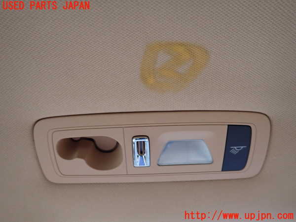 1UPJ-32936412]ポルシェ・カイエン S ハイブリッド(92ACGE)ルームランプ2 (2列目右) 中古_m0001.jpg