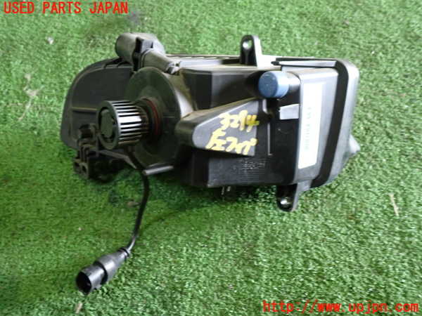 1UPJ-32941182]アウディ・S5 スポーツバック(8TCREL)左フォグ 中古_m0004.jpg