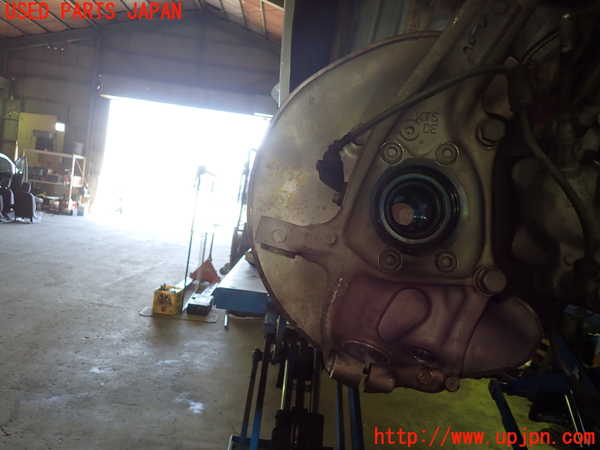 1UPJ-32944290]アウディ・S5 スポーツバック(8TCREL)右フロントナックルハブ 中古_m0001.jpg