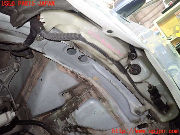 1UPJ-32946791]アウディ・S5 スポーツバック(8TCREL)ウォッシャータンク1 中古_m0002.jpg