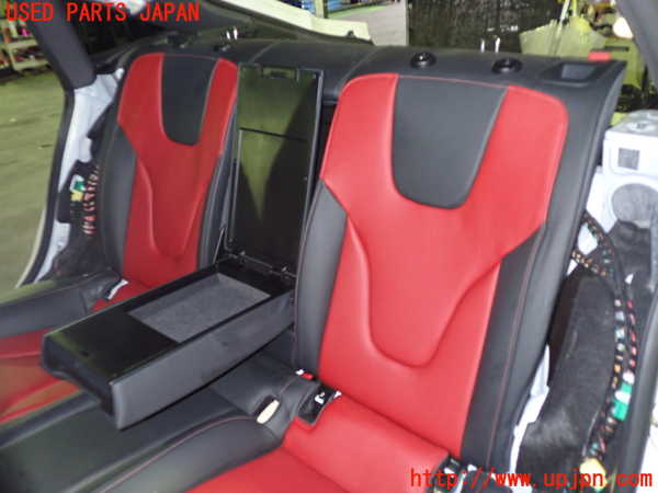 1UPJ-32947385]アウディ・S5 スポーツバック(8TCREL)リアシート 中古_m0002.jpg