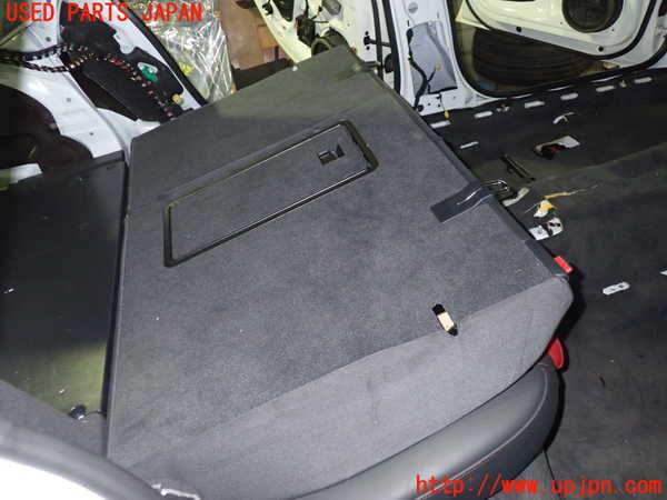 1UPJ-32947385]アウディ・S5 スポーツバック(8TCREL)リアシート 中古_m0005.jpg