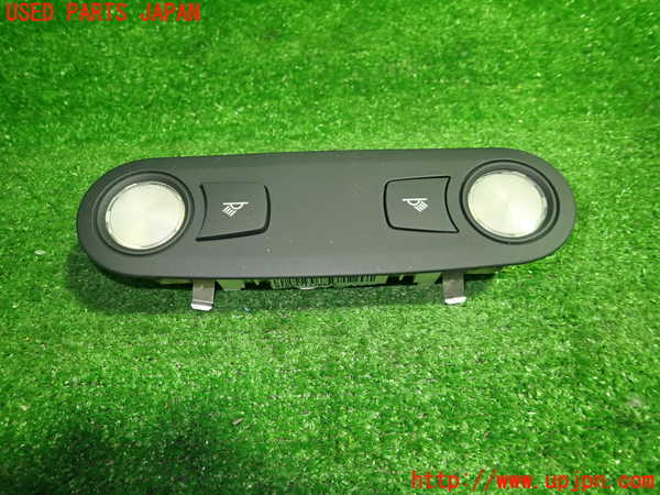 1UPJ-32946412]アウディ・S5 スポーツバック(8TCREL)ルームランプ2 (２列目) 中古_m0001.jpg