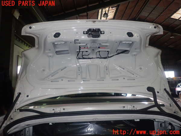 1UPJ-32951500]BMW 220i カブリオレ F23(1J20)トランク 中古_m0004.jpg
