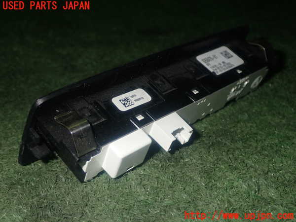 1UPJ-32956306]BMW 220i カブリオレ F23(1J20)スイッチ1(レーンキープ アシスト) 中古_m0002.jpg