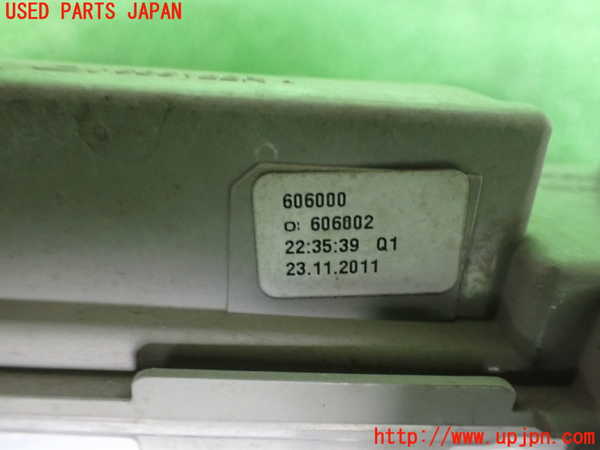 2UPJ-32961150]ベンツ C200 ステーションワゴン(204248)(204)右コーナーランプ 中古_m0003.jpg