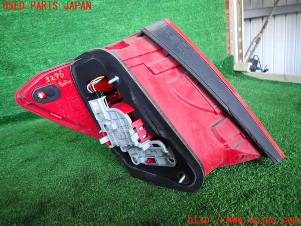 2UPJ-32961530]ベンツ C200 ステーションワゴン(204248)(204)右テールランプ 中古_m0002.jpg