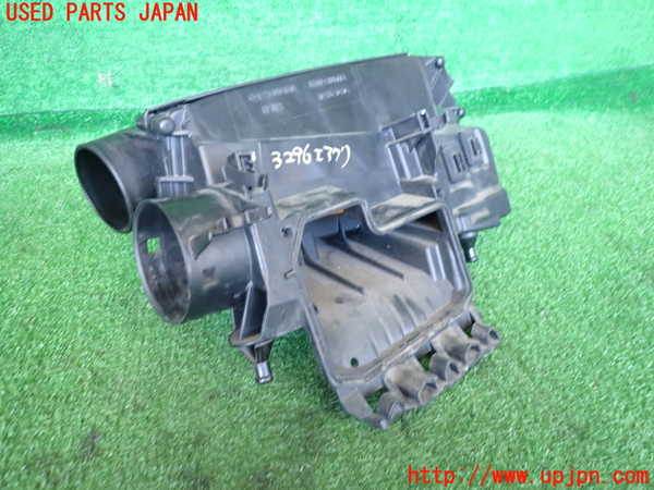 2UPJ-32962560]ベンツ C200 ステーションワゴン(204248)(204)エアクリーナーボックス 中古_m0002.jpg